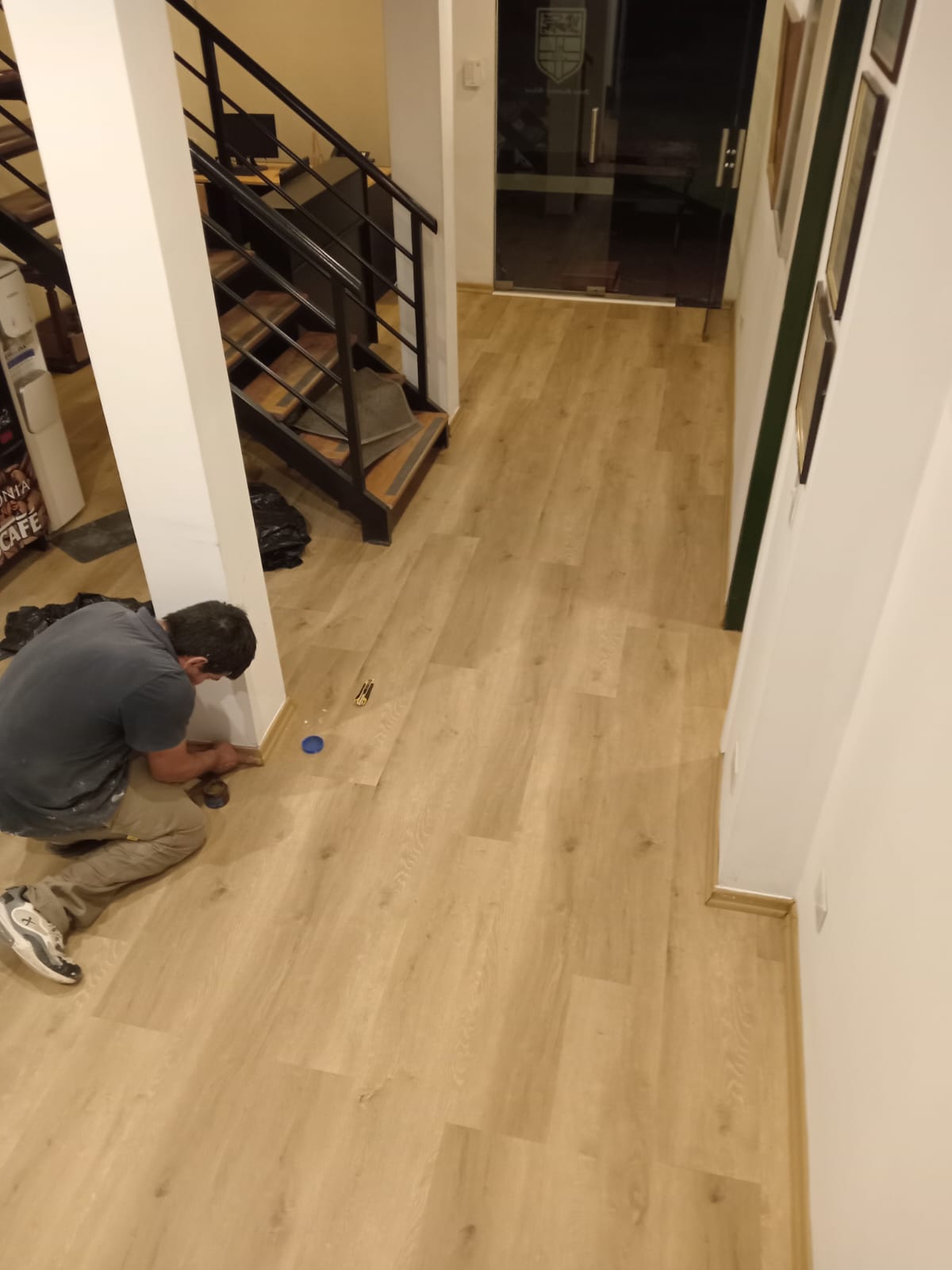 Piso Flotante Vinilico SPC Max Core ROYALE River Bend 9004 4mm/0.5 - Imagen 10