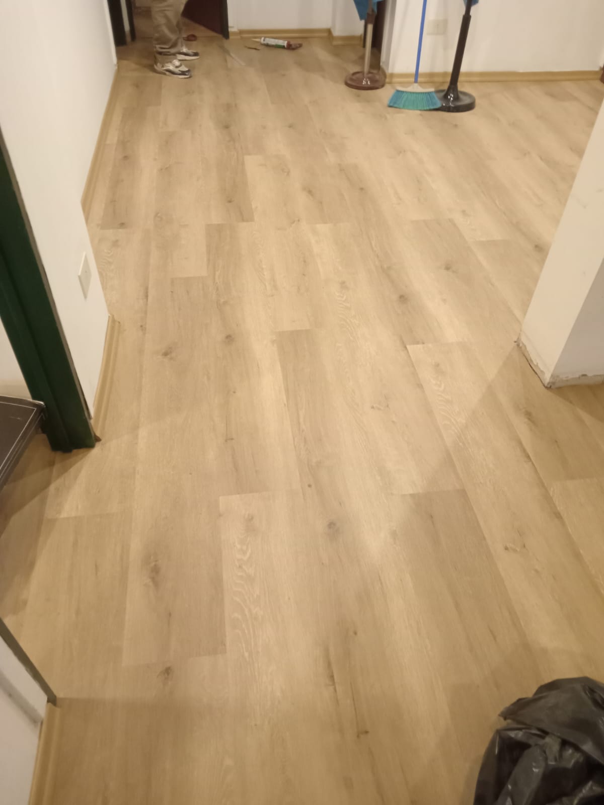 Piso Flotante Vinilico SPC Max Core ROYALE River Bend 9004 4mm/0.5 - Imagen 17