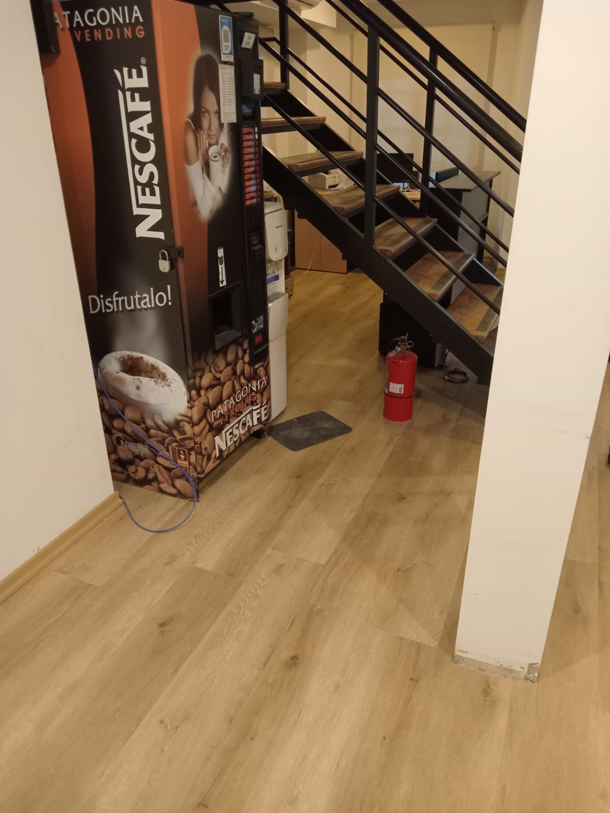 Piso Flotante Vinilico SPC Max Core ROYALE River Bend 9004 4mm/0.5 - Imagen 18