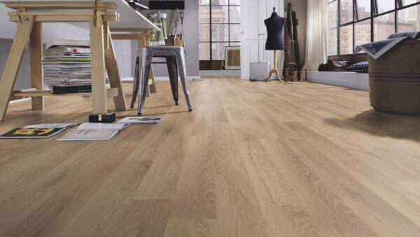 Piso Flotante Kronotex Dynamic - 8mm AC4 - ROBLE LUJO PLATA - D-4155 - Imagen 7