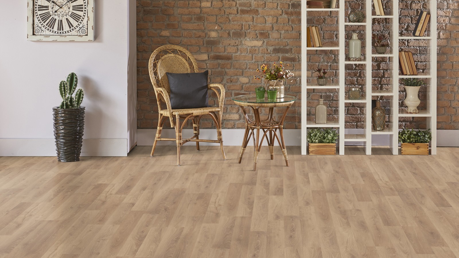 Piso Flotante Kronotex Dynamic - 8mm AC4 - ROBLE LUJO PLATA - D-4155 - Imagen 2
